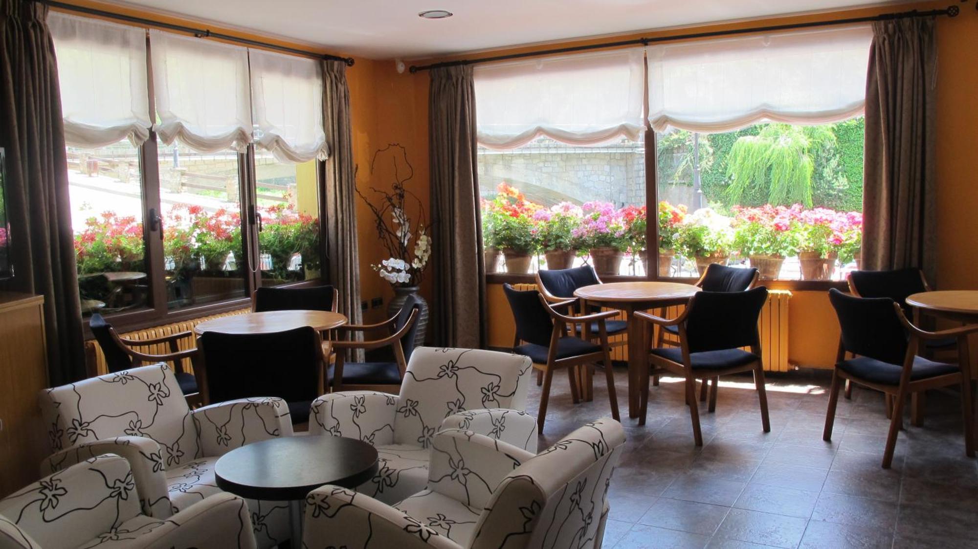 Hotel De Rei Llavorsi ภายนอก รูปภาพ