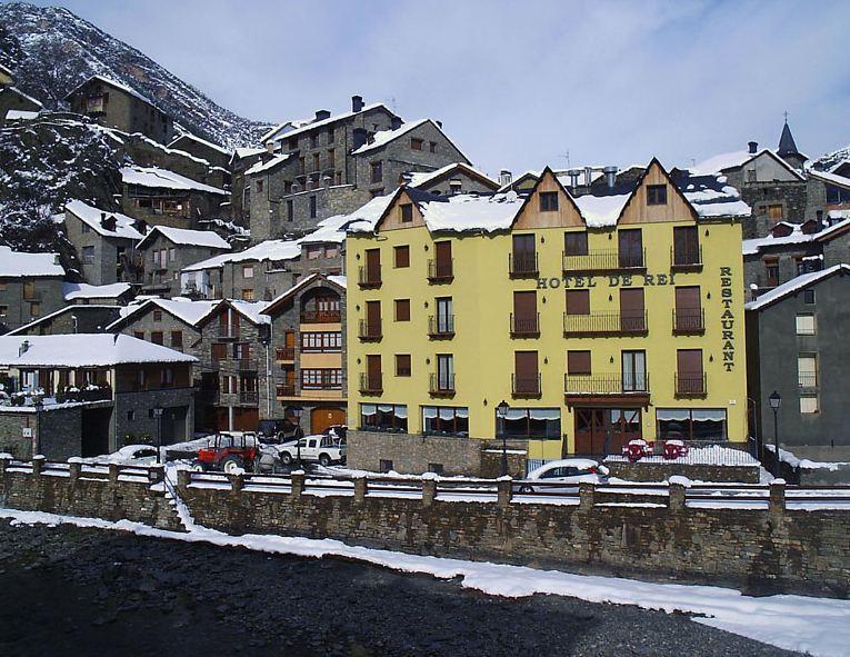 Hotel De Rei Llavorsi ภายนอก รูปภาพ