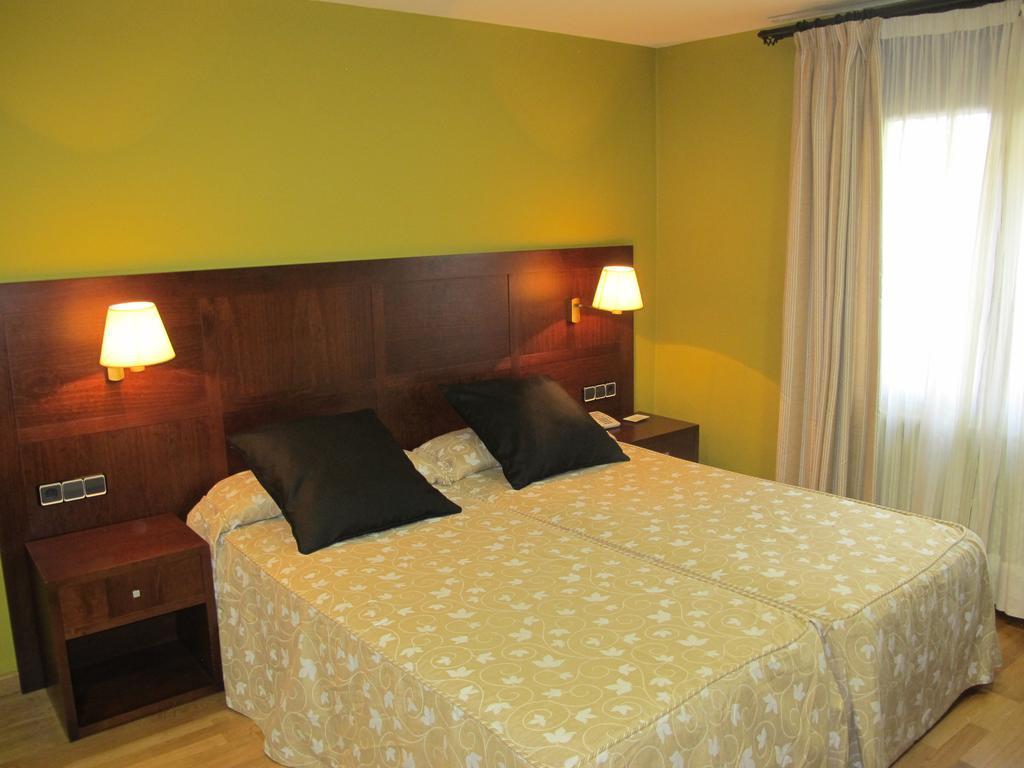 Hotel De Rei Llavorsi ภายนอก รูปภาพ