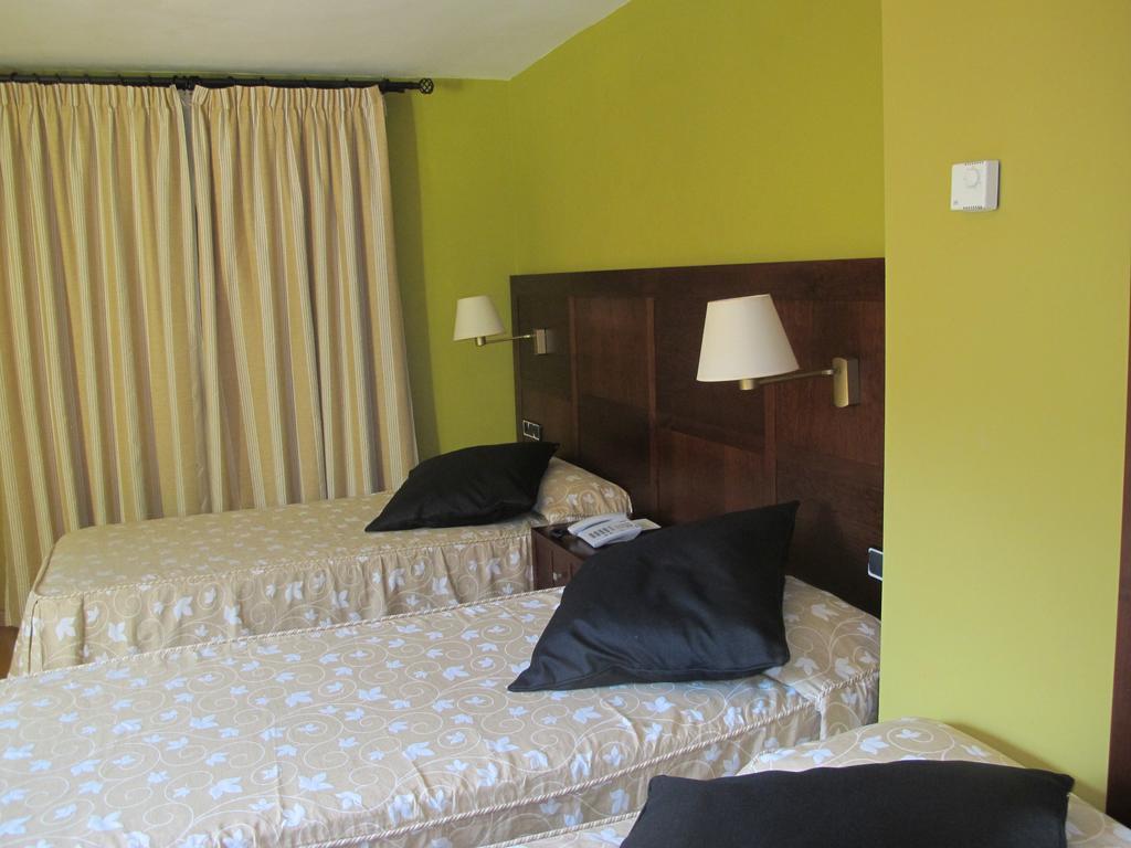 Hotel De Rei Llavorsi ภายนอก รูปภาพ
