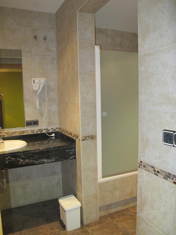 Hotel De Rei Llavorsi ภายนอก รูปภาพ